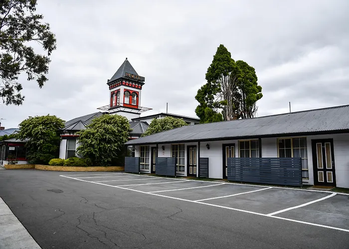 Hobart Tower Motel